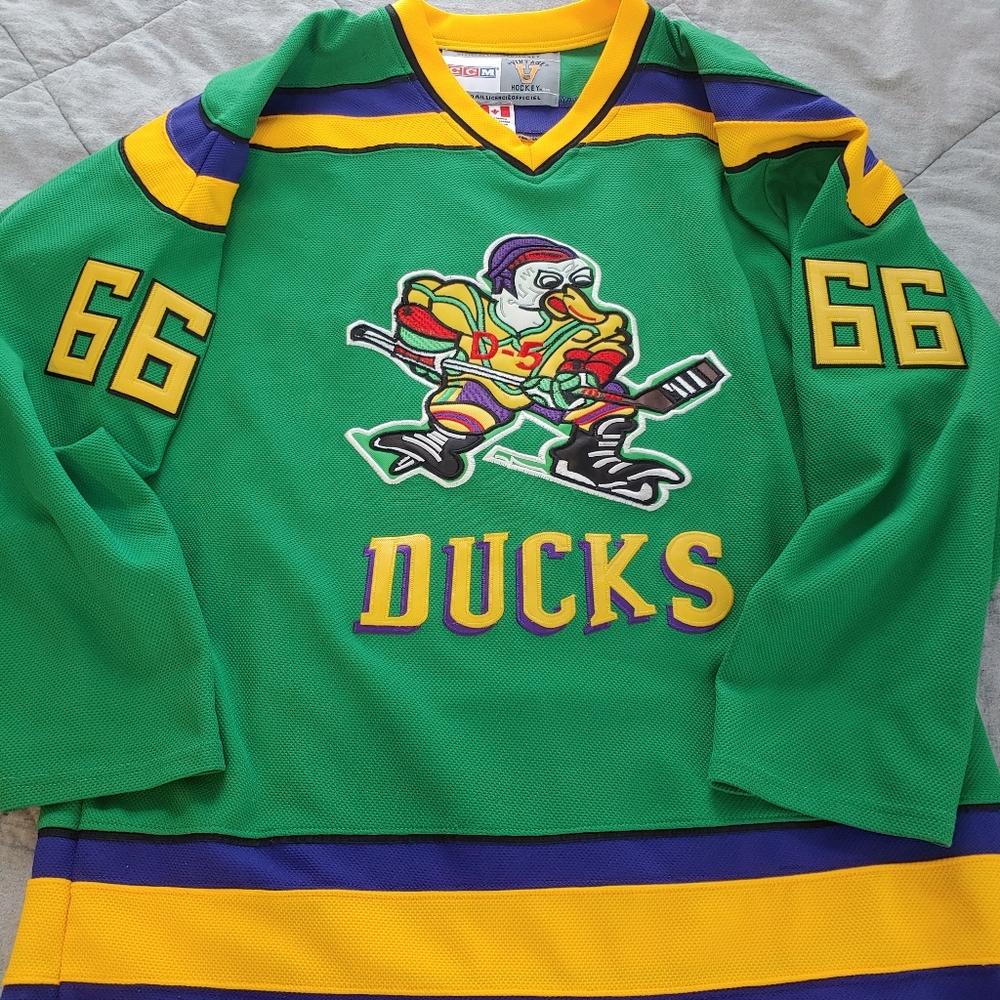Mighty Ducks Gordon Bombay CCM Large Hockey Jersey